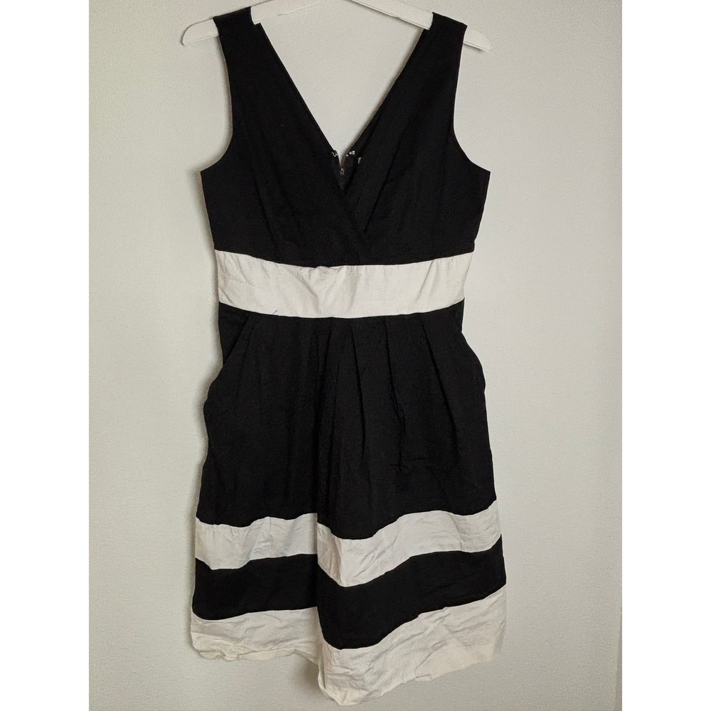 Corey P Black White Striped V-Neck Fit Flare Dress Pockets Size 12 Sleeveless